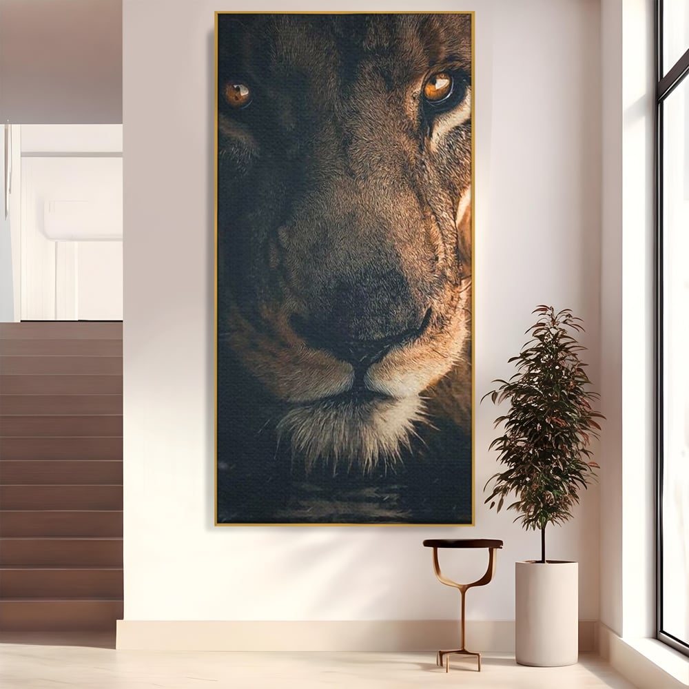 Tablou canvas cu tablou canvas cu prim-plan portret de leu, in rama de aluminiu auriu